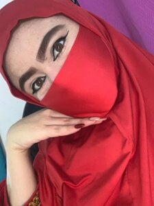 MarianFadel Marian wants to play with you 😈 Pic