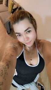 VIOLETA-QUEEN Do you know who you are? Kuva