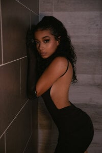 ChloeRossesPublic Bild 2