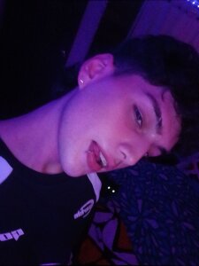 Public de mrpicklesx23  2 Imagens