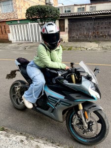 onlyemily_ Public 사진 4