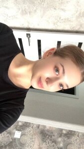 Julie_Castle Public Pic 7