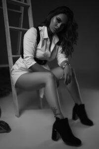 Anne_Mallow stylishly sexy Bilde 2