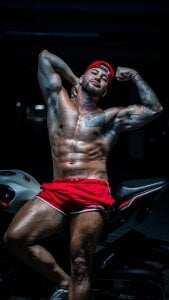 delessandro_worldReady to Ride ? 🏍️🔥 Bild 8