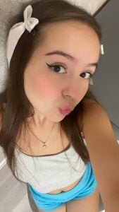 LisaSmiths Aint im a Cutie?? Pic 3