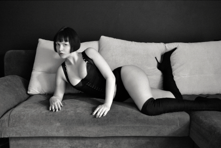 elly_tea Black and white صورة واحدة|elly_tea Black and white صورتان|elly_tea Black and white  صور|elly_tea Black and white  صورة