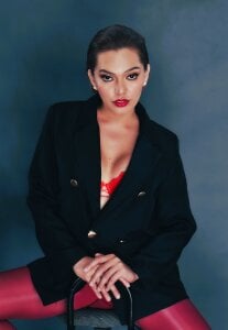 Lala_Kisses Just wondering! how is me? Pic 5