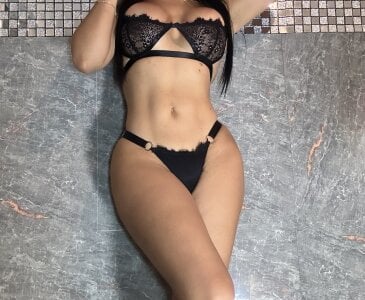 SexyBombs-01 Tifanny Pic 5