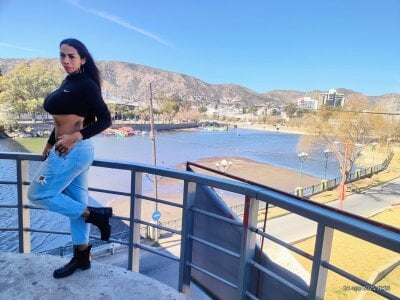 vanefitmilf Public Gambar 4