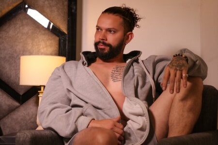 AlukardBig Sexy big guy Foto