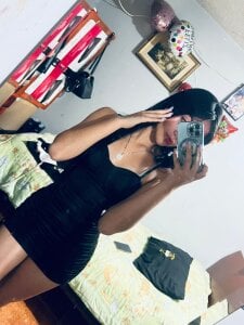 veronica_blakee Public Pic 2