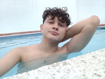 Nathan_Bluee New pool time Pic 3