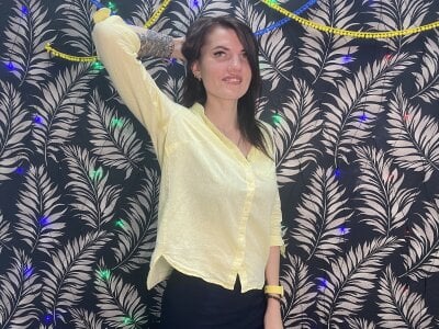 MilaLoona Public Hình 3