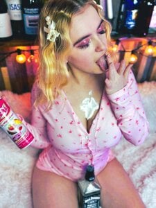 Stef_Nicks Sweet and delicious 🌸 Pic 3