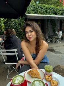 ZoniaSaluja Public Pic 4