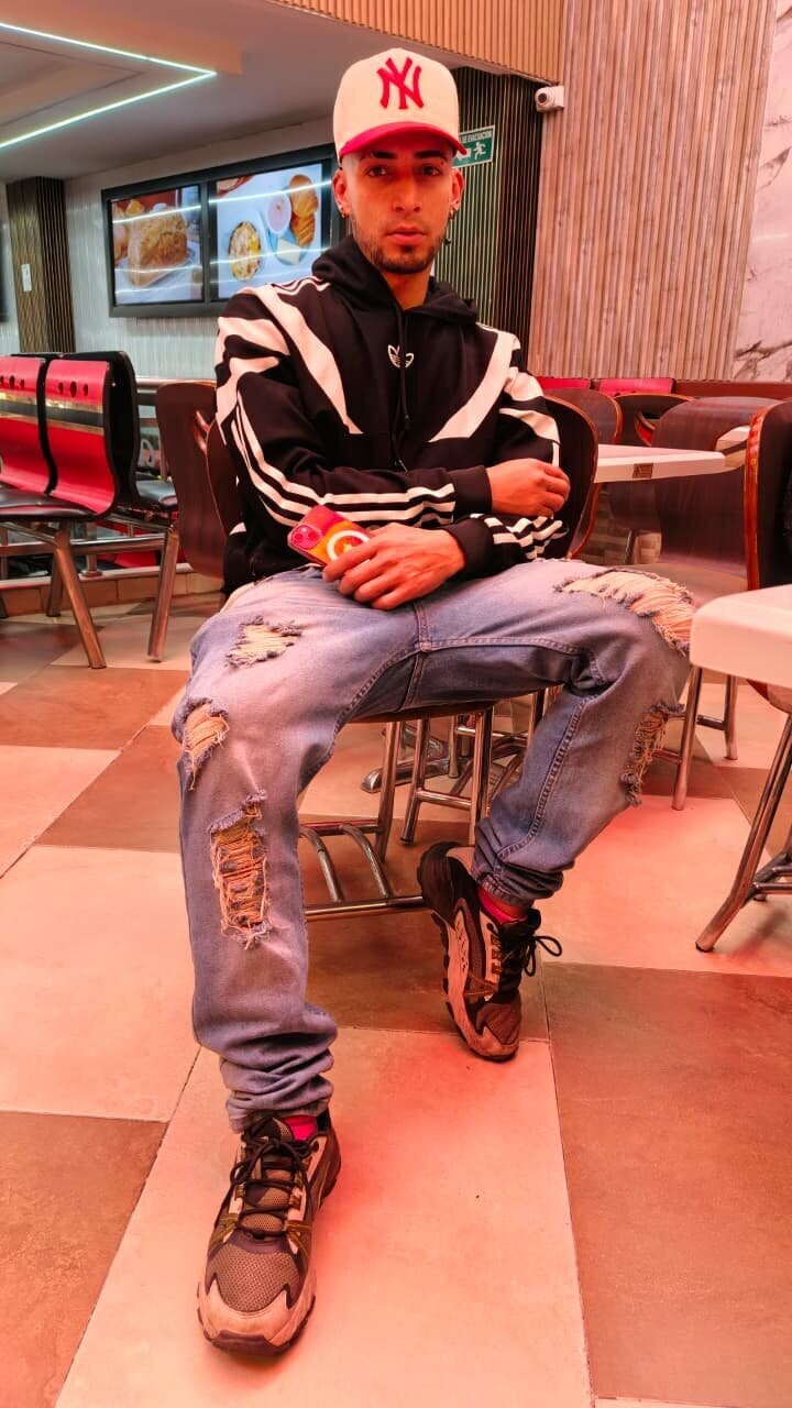 ภาพที่กำลังนิยมของ DrakeNeumann  7036