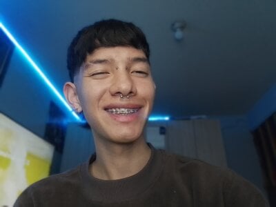 heyy_noah11 Hey Noah 🤤🥰 Pic 2