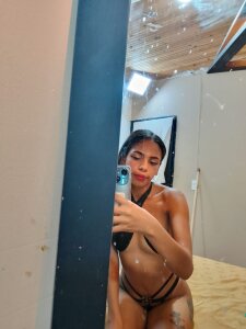 yhaneth Public Pic 3