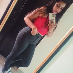 Nyraa_Rose_Public Bild