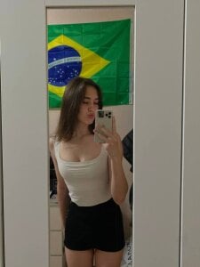 IreneWaltone Public зображення 3