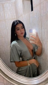Antonellaparis_ Public Photo 3