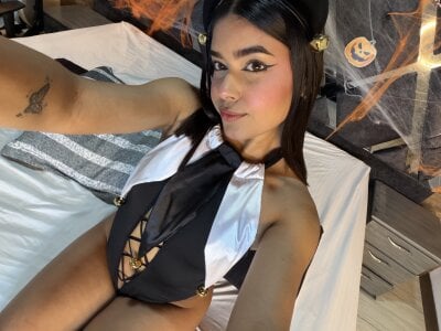 Rose_Evans__ HAPPY HALLOWEEN!! Pic