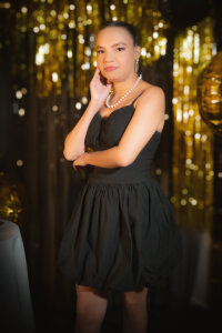 ElizabethMartinez happy new year Pic