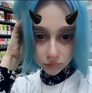 PeachyLunaのCutie in the Lensの 2枚の写真