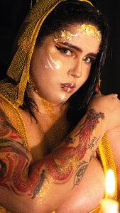 Karmilla_Rosse Sparkles🎄✨ Pic 8