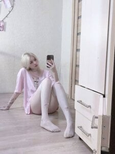 AmeeDelmonace Angel Pic