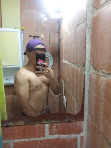 adonis_latin_19 Public Foto 3