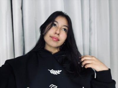 EmmaRossem ✨🍒 Pic 8