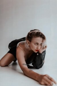 Avery_Wilson Public 圖片 2