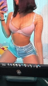 sharlotte_23 Public Pic 3