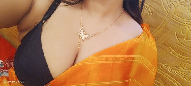 hot pic❤️ de Beauty_Queen_Soniya  2 Imagens