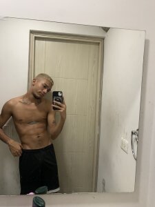 Alejo_R1_Boy照片