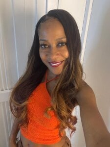 karla_dunn: Am I your desire?😈 ( фото)