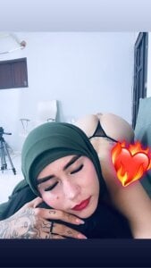 seraphine_arabic My sexys boobs Pic 3