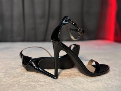 JulietaWinona: Heels ( 4 фото)