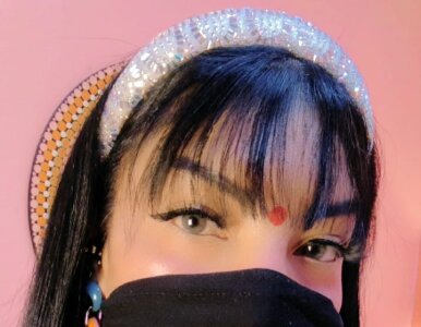 Iniya_Parul INIYA Pic 2