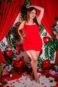 NaomyRivera Valentine Under My Command 💋🌹 Pic 5