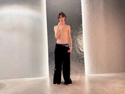 _Den1s_の✨Offline fantasy✨の 3枚の写真