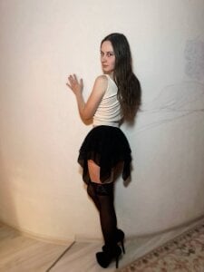 MollyBrams Heels, stockings, ass... all what U like Hình 2