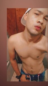 naughty de ASIAN_HAWK  3 photos