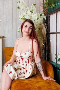 Tracyix A flower between them 🌷 Foto 2