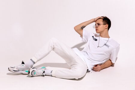 BarrettLidz White Pic 5