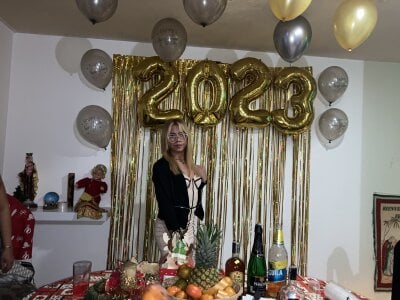 scarletleesex Happy new year 2023, guys Pic