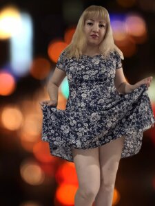 stefanyharper16 Woman, holiday, dance with me Pic 7