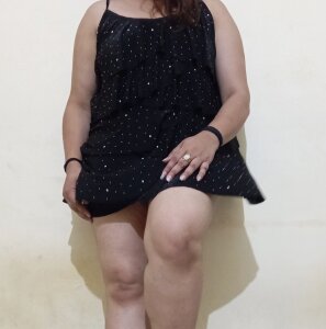 Queen-Naina: Public ( 2 фото)