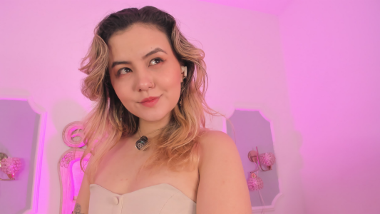 Sara__Williams Lavander gaze Εικόνα